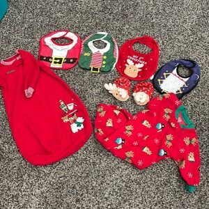 Christmas 2 sleeping fleece sacks, 4 bibs, & booties